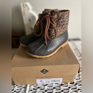 🐆 Little girls size 9 SPERRY Leopard Boots 🐆